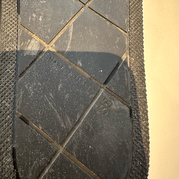 Bottega Veneta Flat Pool Slides - Picture 6 of 8